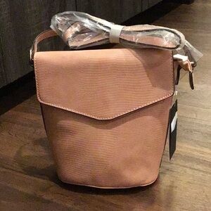 Le Miel NWT Fashion Vegan Leather Crossbody Bag in Pale Pink.
